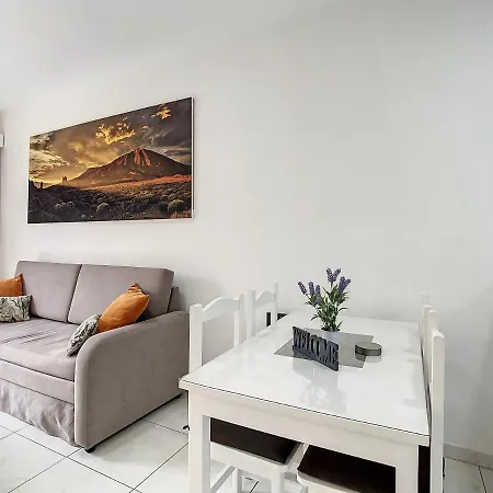 Sunset Lover Playa Jardin Apartment